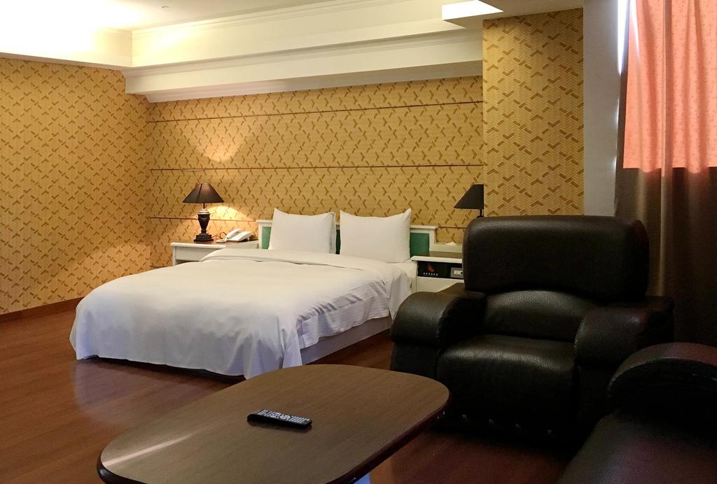 Zaw Jung Business Hotel Taichung Luaran gambar