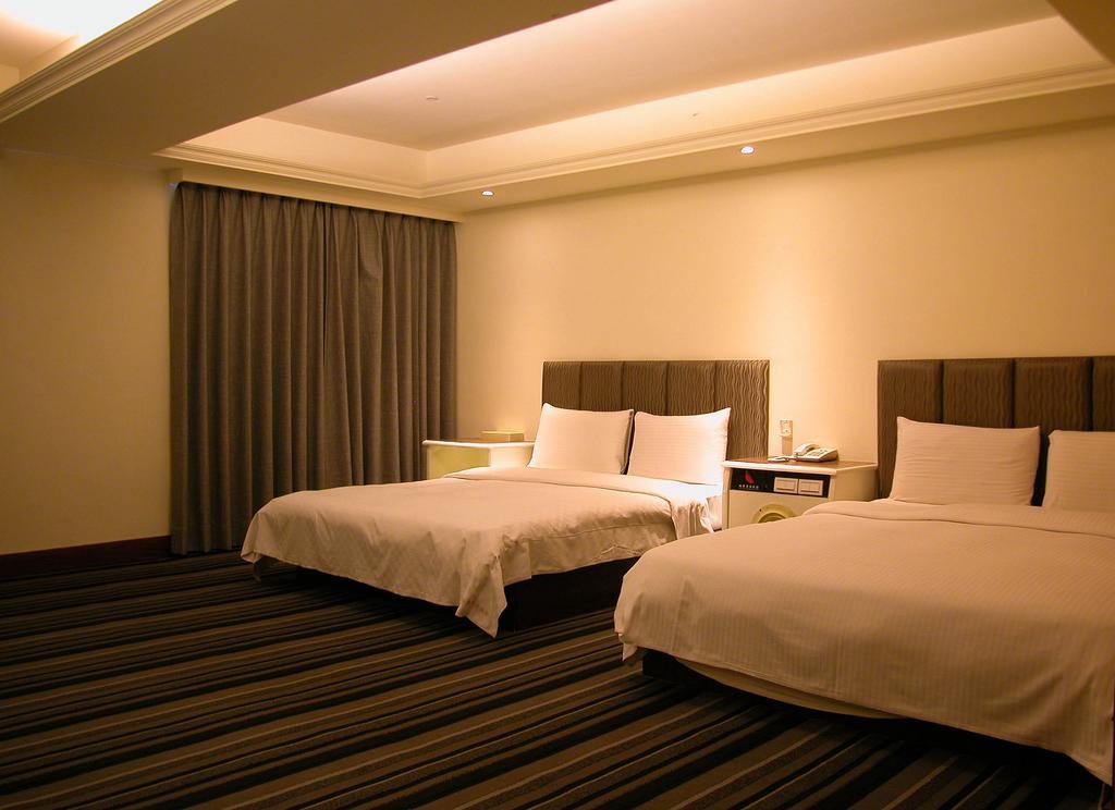 Zaw Jung Business Hotel Taichung Luaran gambar