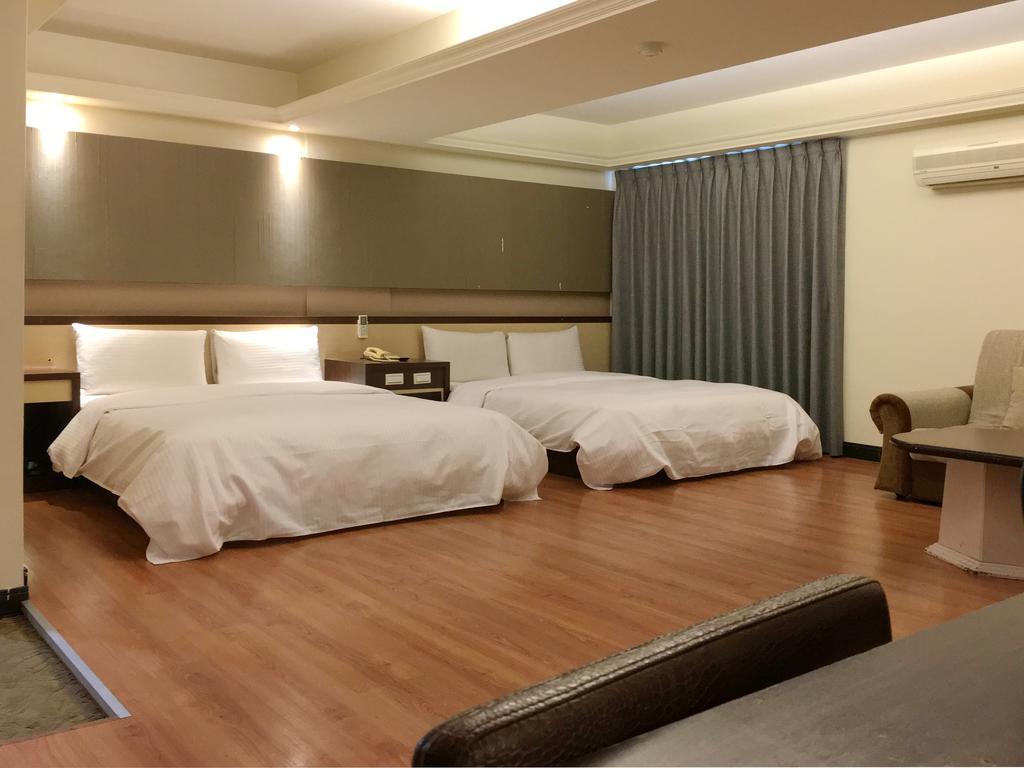 Zaw Jung Business Hotel Taichung Luaran gambar