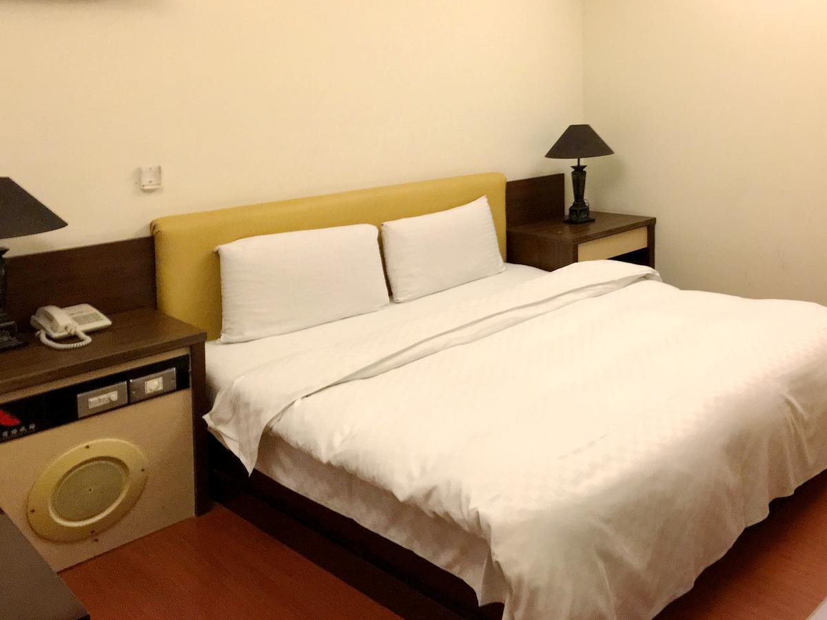 Zaw Jung Business Hotel Taichung Luaran gambar